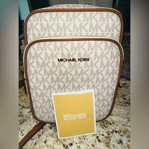 Michael Kors Crossbody